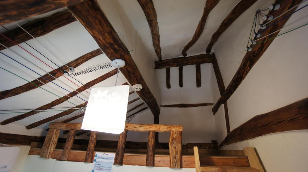 1928 Suimmaru Hanok Guesthouse Jeonju Chambre photo