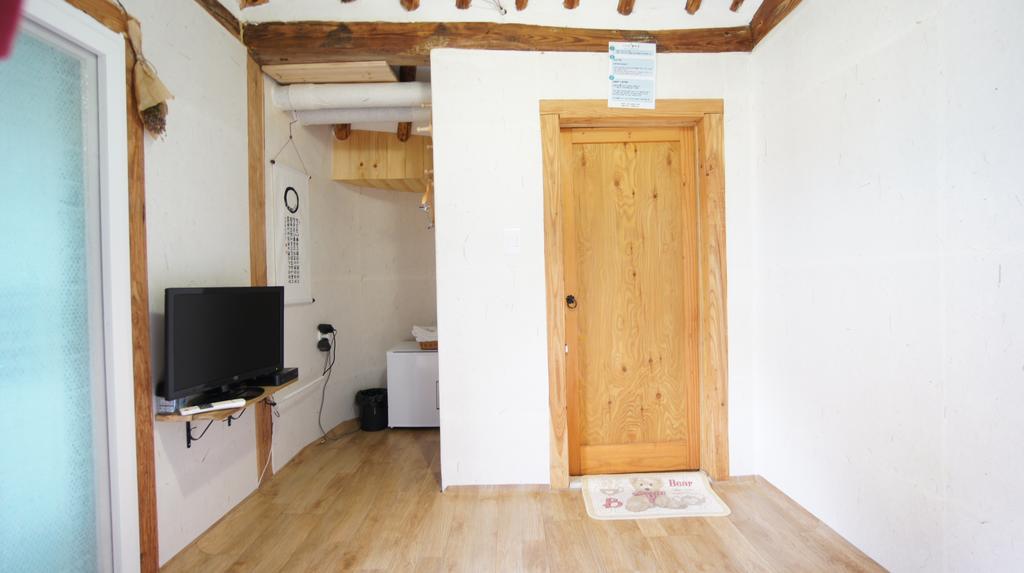 1928 Suimmaru Hanok Guesthouse Jeonju Chambre photo