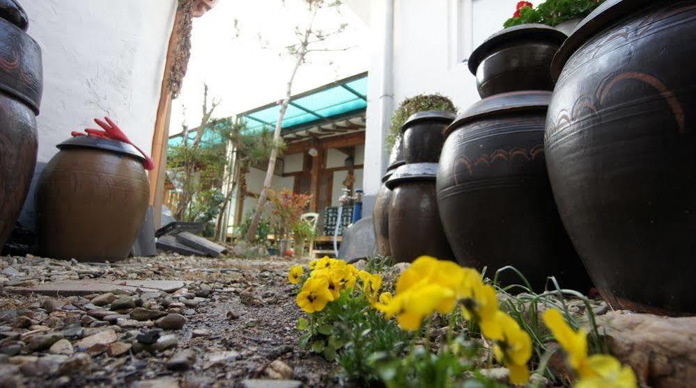 1928 Suimmaru Hanok Guesthouse Jeonju Extérieur photo